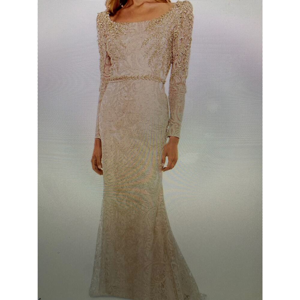 NWT Mac Duggal sequin lace, long sleeve, trumpet gown, in light gold